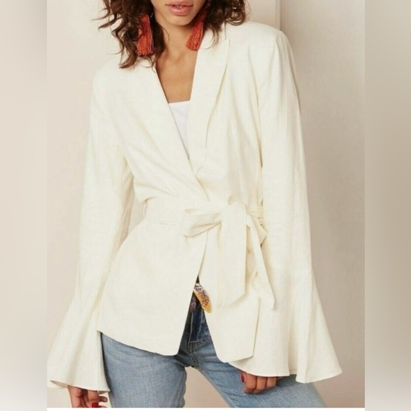 Free People Ivory/Cream Linen Blend Belted Blazer Jacket Flared Sleeves Sz S - Picture 3 of 12